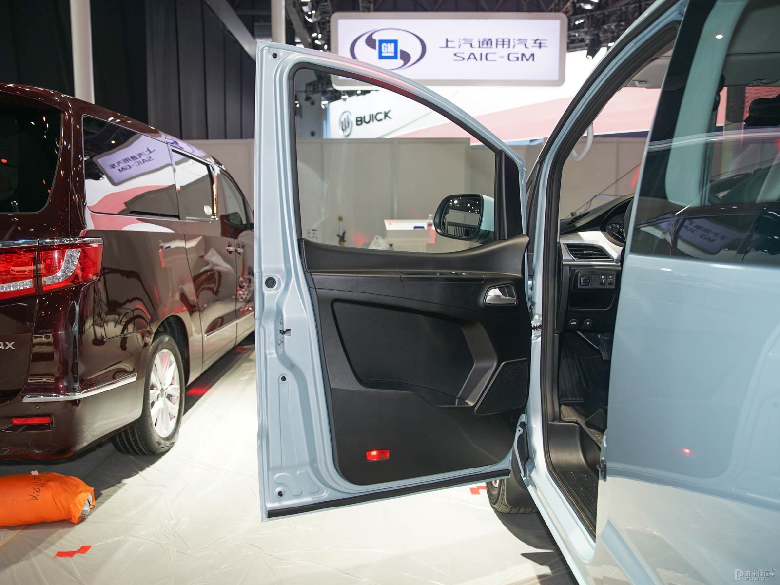 瑞風M3 2022款 PLUS 1.5T 標準型內飾 實用主義下的精致與舒適